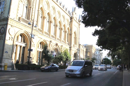 “İstiqlaliyyət” küçəsinin ilginc tarixi ilə bağlı REPORTAJ, FOTOLAR