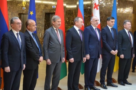 Ermənistan və Azərbaycan XİN başçıları Minskdə görüşüblər