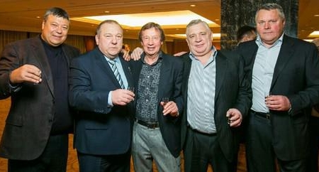 Gəncədə xidmət edən generalı rus mafiozla nə birləşdirir? – “Qəbələ” sabiq baş məşqçisi, məşhur müğənni, “qanuni oğru” - FOTOLAR