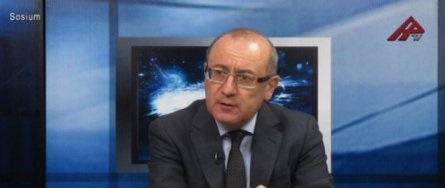 Yeni nazirin köhnə nazirdən "ƏXZ ETDİKLƏRİ"... - Onun adına İlqar Rəhimov deyərlər... Yeni nazirin köhnə nazirdən "ƏXZ ETDİKLƏRİ"... - Onun adına İlqar Rəhimov deyərlər...