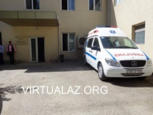 4 yaşlı uşaq dayısının “KamAZ”ının altında qalaraq öldü, anası ağır xəsarət aldı