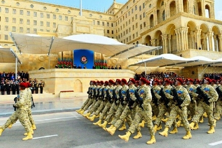 Azərbaycan Silahlı Qüvvələrinin yaranmasından 100 il keçir - Video Azərbaycan Silahlı Qüvvələrinin yaranmasından 100 il keçir - Video