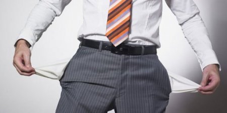 Azərbaycanlılar niyə pul yığa bilmirlər? - Az gəlir, çox xərc…