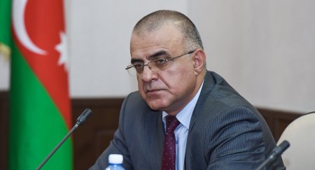 Sülh Platforması aktivləşib - daha bir erməni Bakıya gəldi