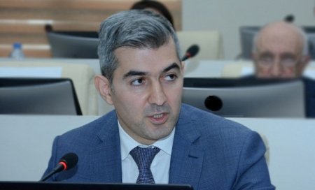 Miqrasiya Xidmətinin rəisindən xaricilərə iş icazəsinin verilməsi ilə bağlı AÇIQLAMA