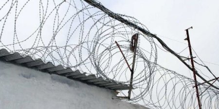 Bakıda həbsxanada silahlı insident: əsgər yaralandı