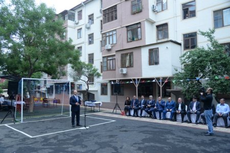 Nəsimi rayonunda 15 iyun – Milli Qurtuluş günü ərəfəsində növbəti “Abad həyət” sakinlərin istifadəsinə verildi - FOTOLAR