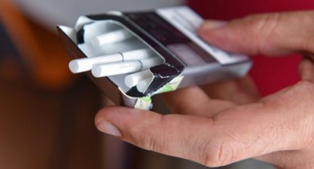 Vergi üç dəfə artırılıb: Siqaretlər yenə bahalaşacaq