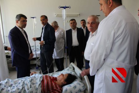 Nazir zəhərlənən işçilərə baş çəkib - FOTOLAR