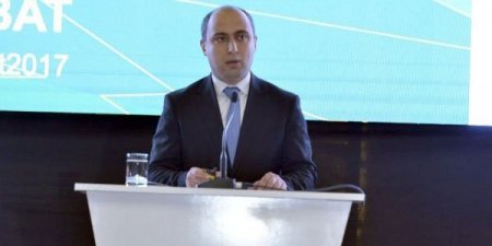 Azərbaycanda müəllimlərin maaşı açıqlandı: 700-900 manat