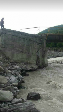 Sel İsmayıllıda körpünü uçurtdu: 3 gündür heç kimin yadına düşmür (FOTO)
