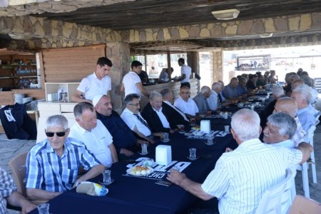 Nəsimi rayonu ahılları, müharibə və əmək veteranları Pirşağı qəsəbəsində istirahət etdilər - FOTOLAR 