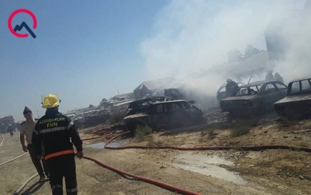 Bakıda cərimə meydançasında maşınlar yanır - İcra başçısı gəldi - Fotolar 