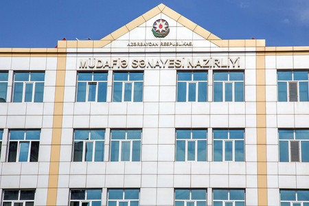 Müdafiə sənayesi naziri postuna şanslı namizədlərin adı bilindi