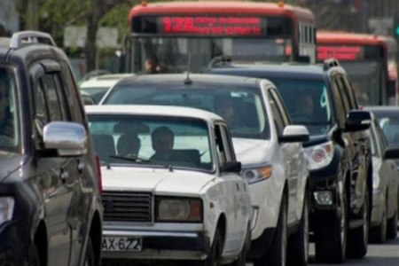 Hazırda Bakı yollarında müşahidə olunan sıxlıq və tıxacların ünvanları açıqlanıb- SİYAHI