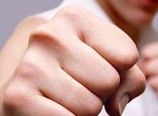 Qazaxda kütləvi dava olub, xəsarət alanlar var Qazaxda kütləvi dava olub, xəsarət alanlar var