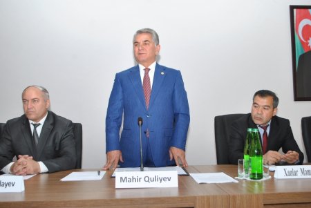 Biləsuvarın icra başçısı da kiminsə yazdığı kitabı oxumur... - Başçı haqda ŞOK İDDİA Biləsuvarın icra başçısı da kiminsə yazdığı kitabı oxumur... - Başçı haqda ŞOK İDDİA