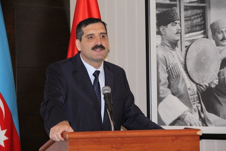 Türkiyənin tanınmış 40 jurnalisti Bakıda - Media Forumu başladı Türkiyənin tanınmış 40 jurnalisti Bakıda - Media Forumu başladı