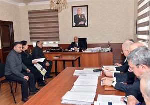 Sahibkarlar Zakir Fərəcovdan şikayətçidir – “Dedi ki, sənin nəslində bir kişi yoxdur…”