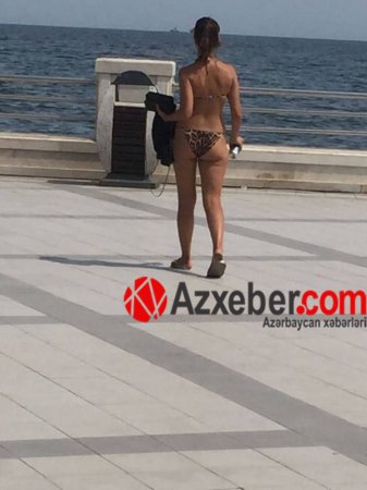 Bakı bulvarında yarıçılpaq turist hər kəsi təəccübləndirdi: Öncə günəşləndi, sonra çimdi (FOTO) Bakı bulvarında yarıçılpaq turist hər kəsi təəccübləndirdi: Öncə günəşləndi, sonra çimdi (FOTO)
