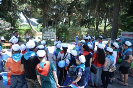 Nəsimi rayon məktəblilərinin yay tətili günləri maraqlı və yaddaqalan keçir