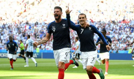 Fransa finala yüksəldi