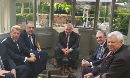 Brüsseldə Azərbaycan və Ermənistan XİN rəhbərlərinin görüşü keçirilir