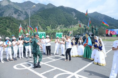 Nəsimi rayon məktəbliləri “Sərhədçi” hərbi-vətənpərvərlik düşərgəsində - FOTOLAR