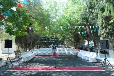 Nəsimi rayonunda növbəti “Abad həyət” sakinlərin istifadəsinə verildi