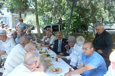 Nəsimi rayonunda növbəti “Abad həyət” sakinlərin istifadəsinə verildi