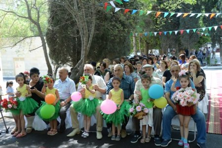 Nəsimi rayonunda növbəti “Abad həyət” sakinlərin istifadəsinə verildi