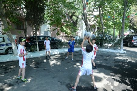 Nəsimi rayonunda növbəti “Abad həyət” sakinlərin istifadəsinə verildi