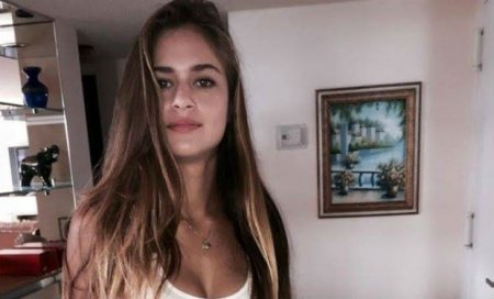 Sərxoş model beşinci mərtəbədən yıxıldı — FOTOLAR