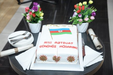 Milli Mətbuatın 143 illiyi ərəfəsində Nəsimi rayonunda jurnalistlərlə görüş keçirilmişdir - FOTOLAR