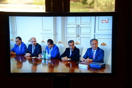 Milli Mətbuatın 143 illiyi ərəfəsində Nəsimi rayonunda jurnalistlərlə görüş keçirilmişdir - FOTOLAR