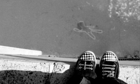 İntihar edən abituriyentin anası da canına qıydı — Eyni yerdə