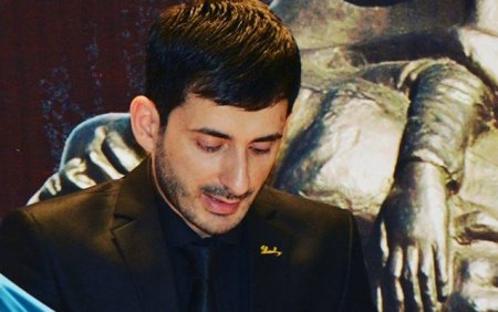 Bakıda holdinq rəhbərini qanına qəltan etdilər - 17 bıçaq zərbəsi