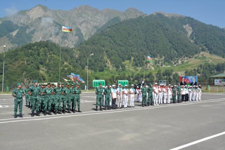 Nəsimi rayon məktəblilərinin Qəbələ rayonundakı “Gənc sərhədçi” yay düşərgəsində istirahətləri başa çatmışdır - FOTOLAR 