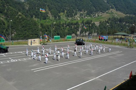 Nəsimi rayon məktəblilərinin Qəbələ rayonundakı “Gənc sərhədçi” yay düşərgəsində istirahətləri başa çatmışdır - FOTOLAR 