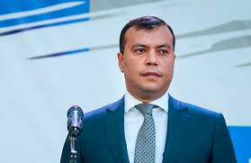 Nazir iki məmuru işdən çıxartdı, yeni rəis təyin etdi