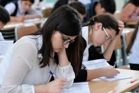 Jurnalistika ixtisasına qəbul olunmaq istəyənlər sabah qabiliyyət imtahanı verəcəklər