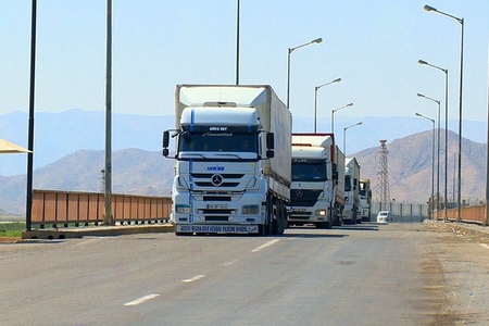 Naxçıvana Bakı-Tbilisi-Qars dəmir yolu xətti ilə ilk dəfə yük daşınıb - FOTOLAR Naxçıvana Bakı-Tbilisi-Qars dəmir yolu xətti ilə ilk dəfə yük daşınıb - FOTOLAR