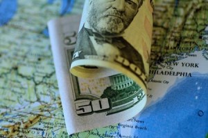 ABŞ 3 NƏHƏNG ÖLKƏNİ DOLLARLA ÇÖKDÜRÜR! – Azərbaycanı nə gözləyir?