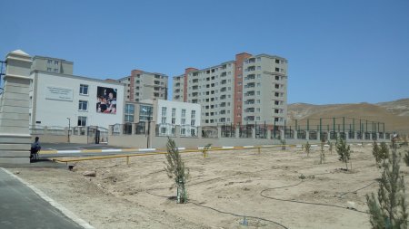 22 illdir zirzəmidə yaşayan məcburi köçkün olan jurnalistə ev verildi – FOTOLAR