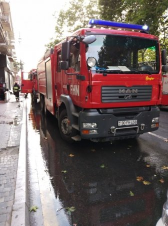 Paytaxtın Nəsimi rayonunda yanğın baş verib
