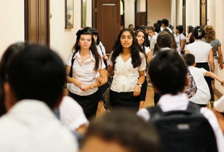 Elinanı Hüseyn Namazov döyüb? – Rəsmi