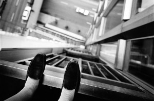 Daha bir intihar Bakıda – Gənc qadın özünü 5-ci mərtəbədən atıb