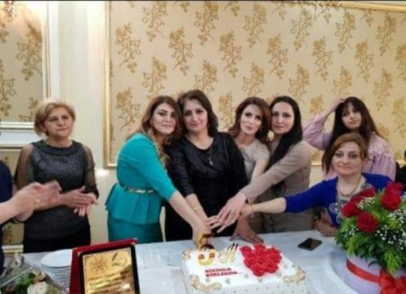 Samux təhsilində "kraliça" peyda olub... - Azərbaycanda görünməmiş OLAY 