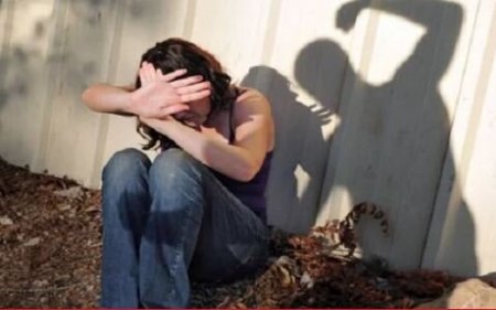 Samuxda ərinə xəyanət edən qıza atası işgəncə verdi — DƏHŞƏTLİ CİNAYƏTİN TƏFƏRRÜATI