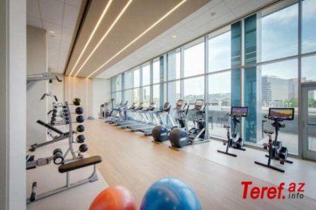 Baş nazirin 1-ci müavinin qardaşı Avropada masaj salonu işlədir (FOTOFAKT)